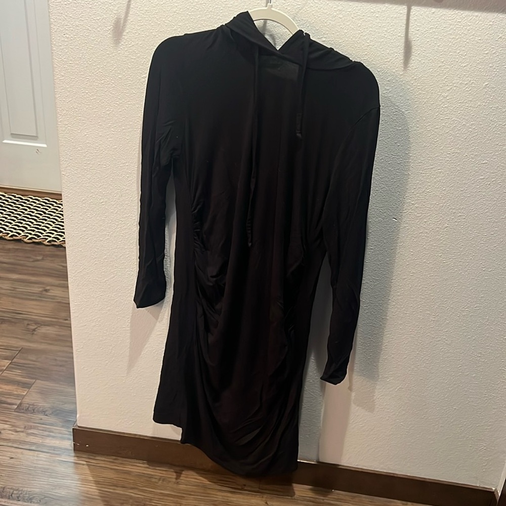 Very cute maternity dress